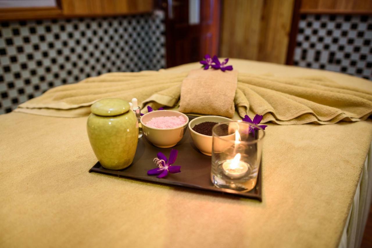 Sankofa Village Hill Resort&Spa Hue Exteriör bild