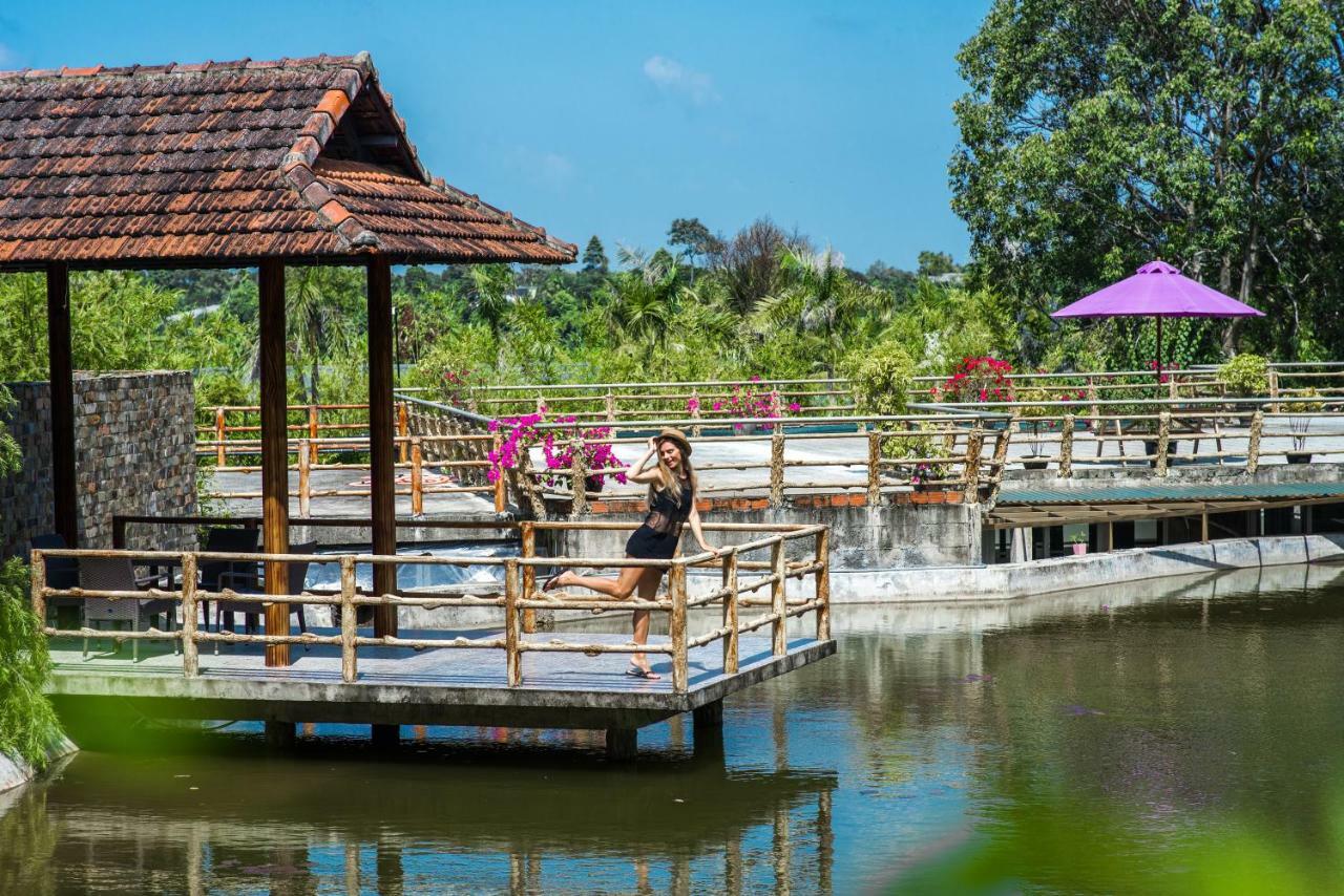 Sankofa Village Hill Resort&Spa Hue Exteriör bild